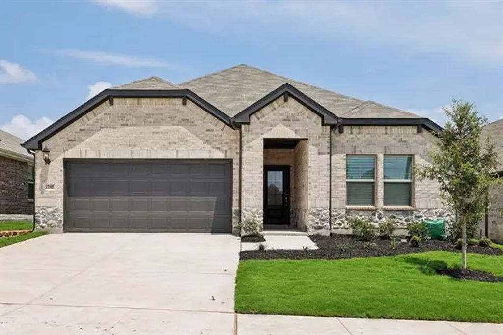 2205 Dunbar Drive, Sherman