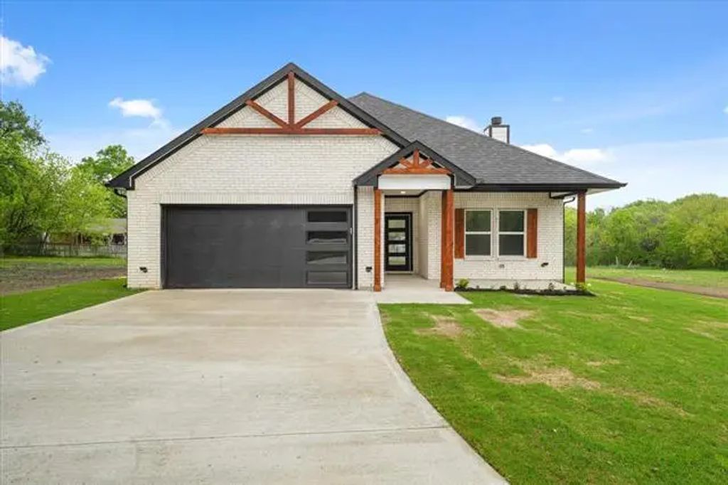 601 S Dallas Street, Palmer