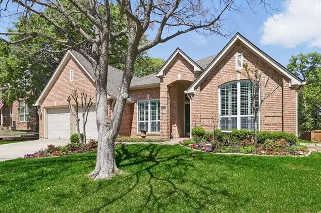 2610 Fernwood Drive, Highland Village