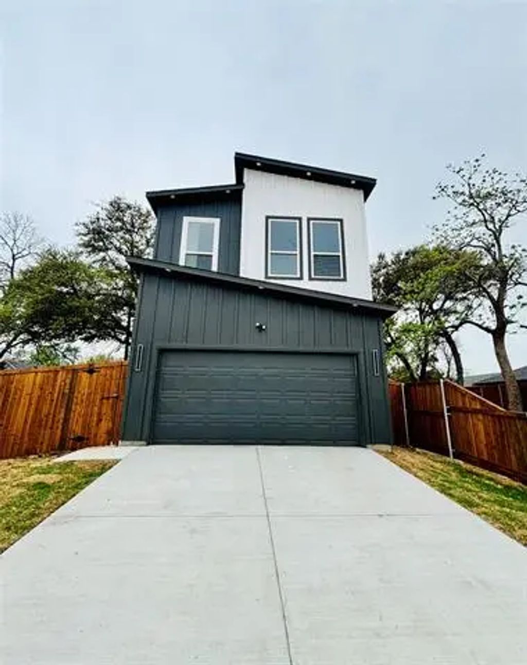 3831 Latimer Street, Dallas
