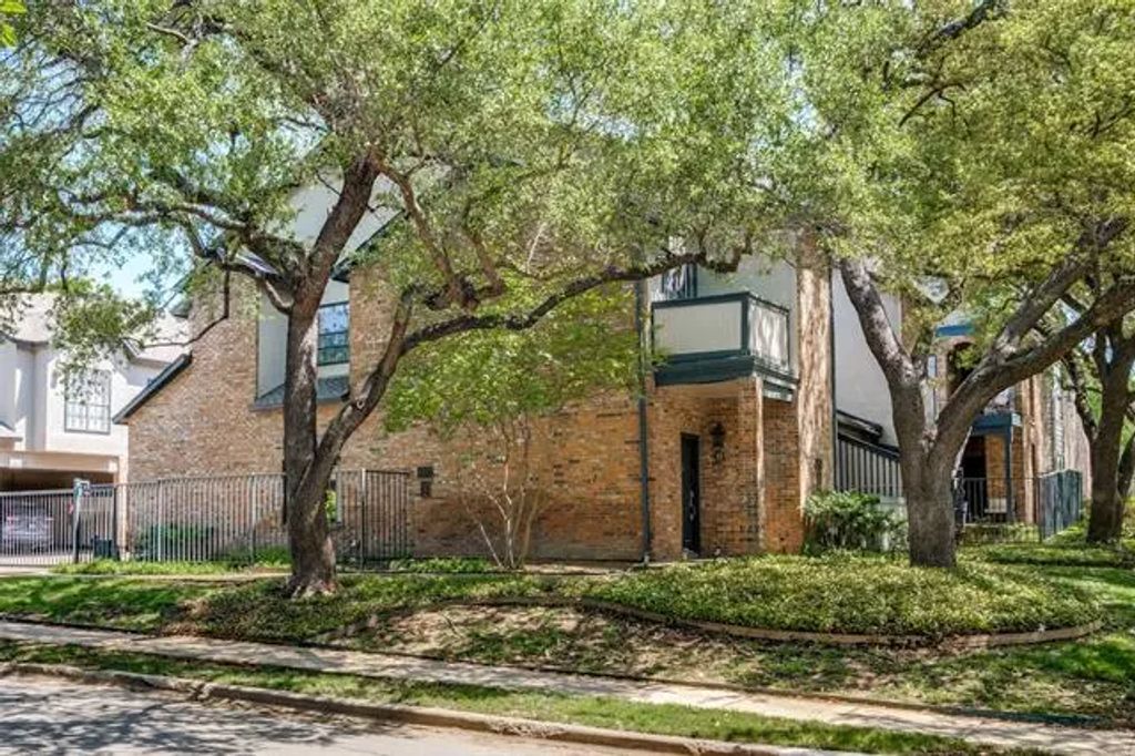 4102 Buena Vista Street 3, Dallas