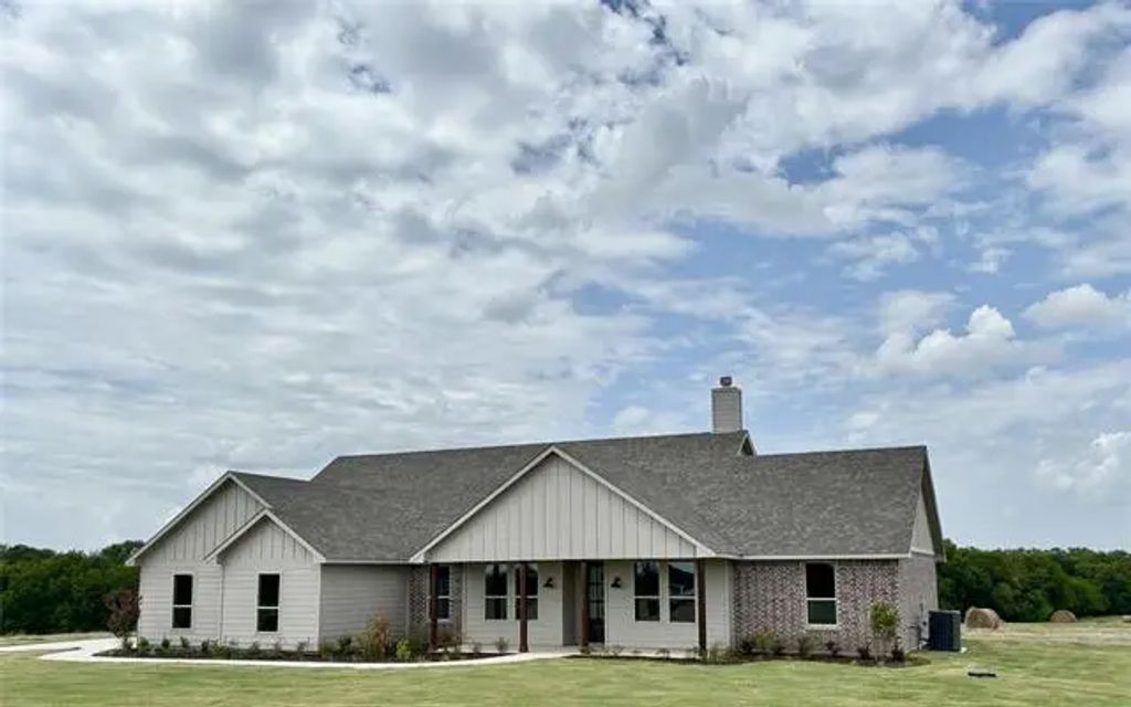 1010 Cr 1610, Lone Oak