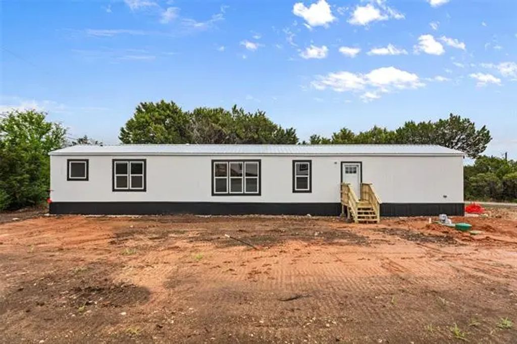 3606 Hilltop Road, Granbury