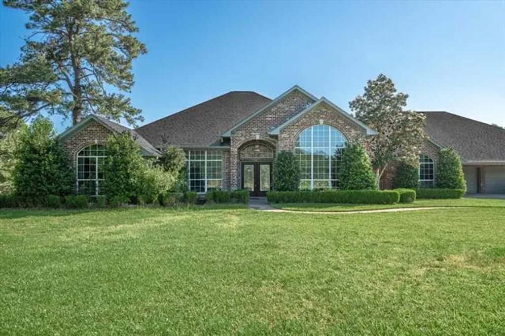 1807 An County Road 151, Palestine