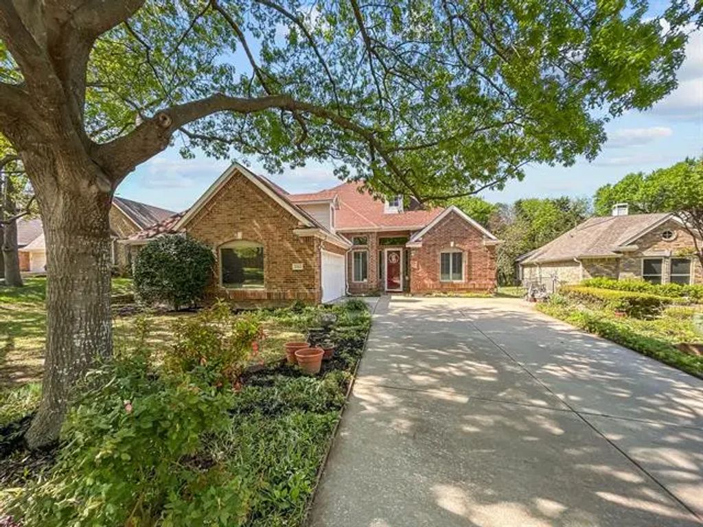 2312 Creek Ridge Drive, McKinney
