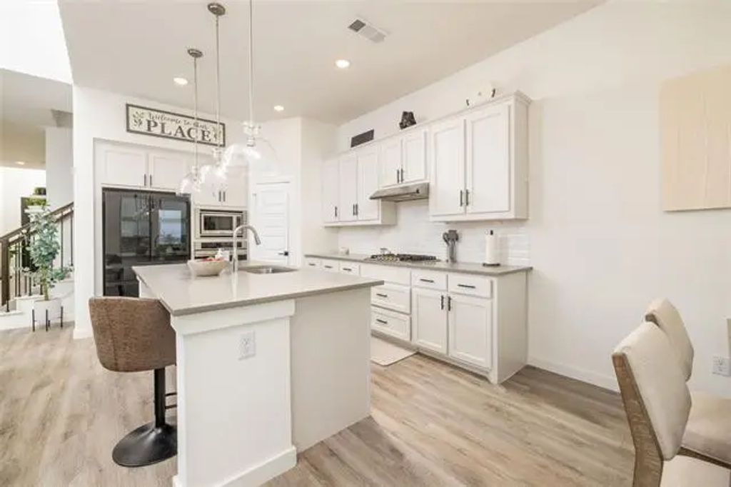 2436 Brightling Bend, Forney