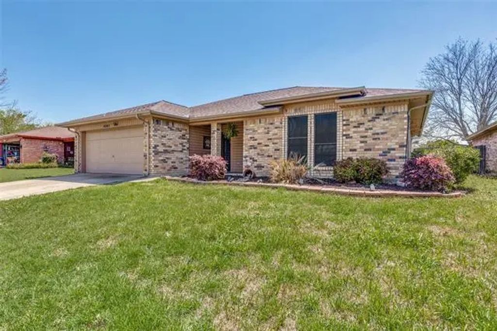 6361 Hunters Glen Drive, Watauga