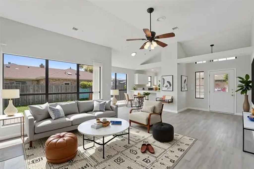 7601 Clairmont Avenue, Rowlett