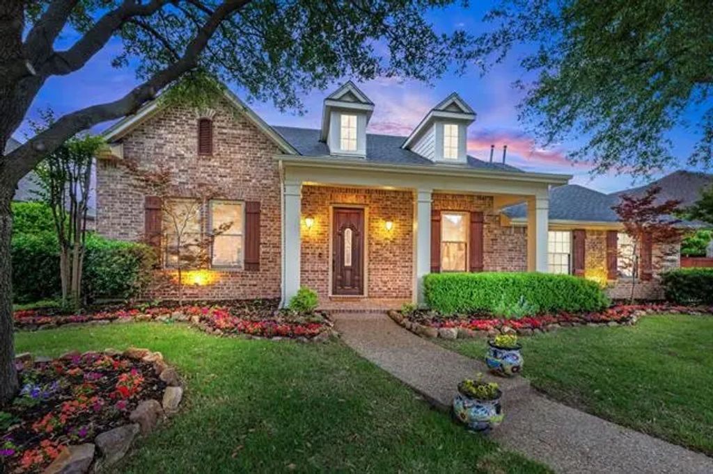 1011 Shadow Hill Drive, Prosper