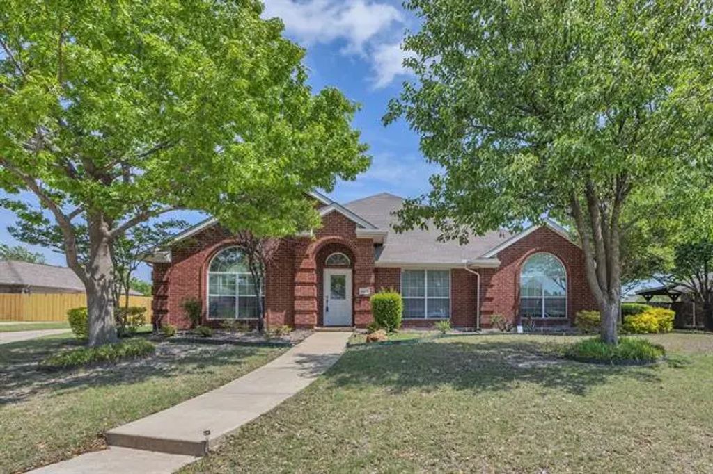 8405 Evening Star Drive, Rowlett