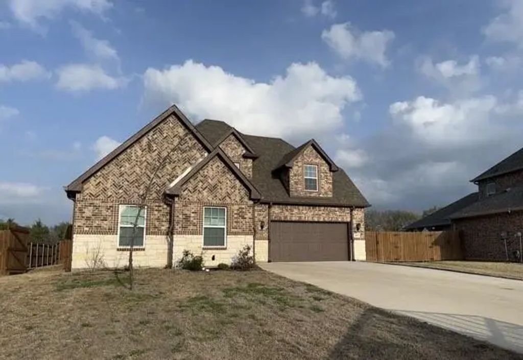 403 Ellis Place Drive, Greenville