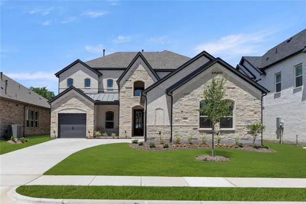 3811 Lochwood Drive, Rowlett