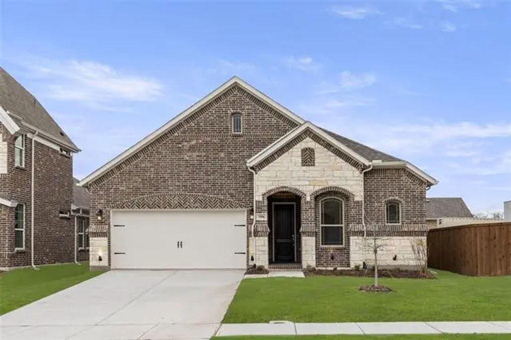 3906 Windmere, Rowlett