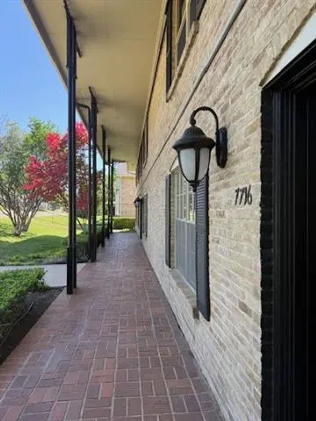 7716 Royal Lane 112, Dallas