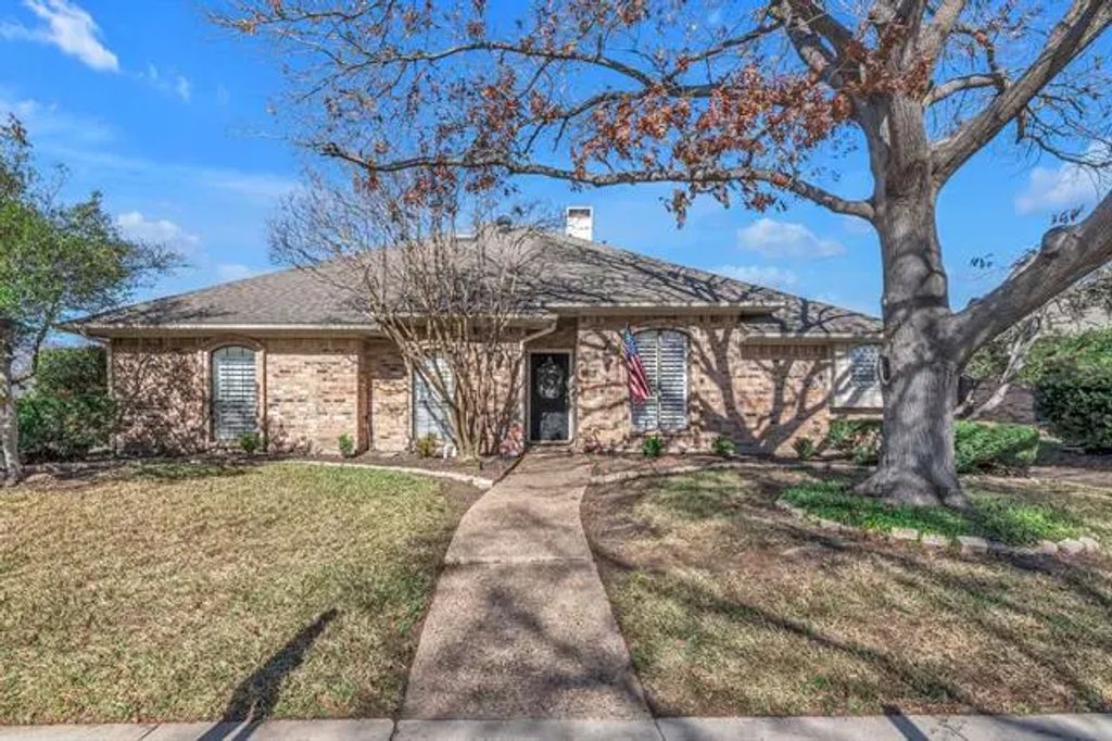 622 Stone Canyon Drive, Irving