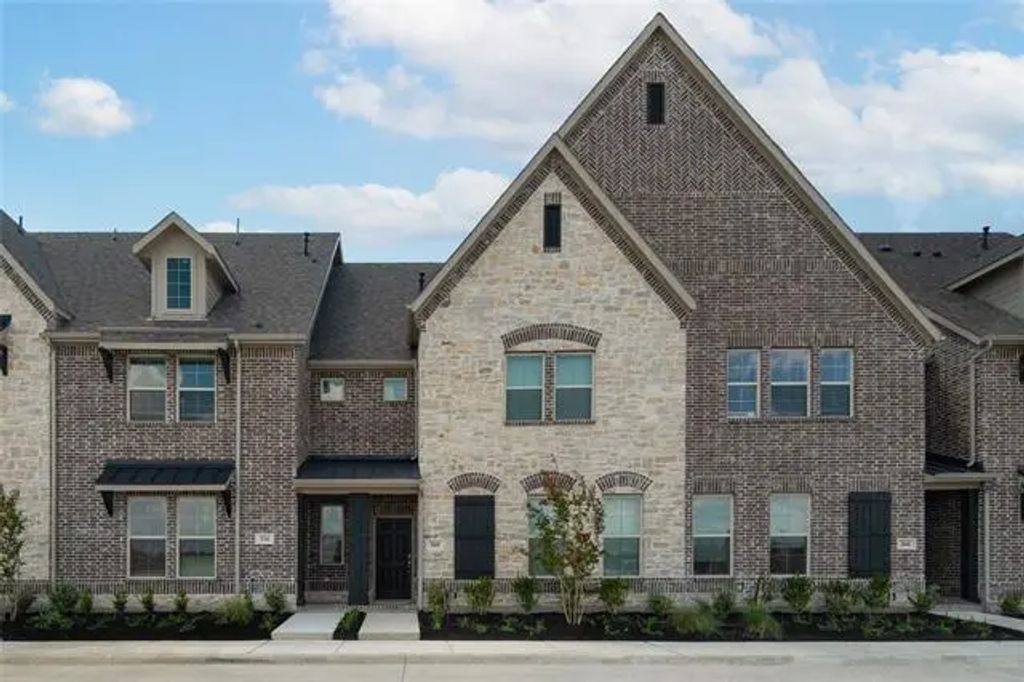 360 Greenhouse Drive, Plano
