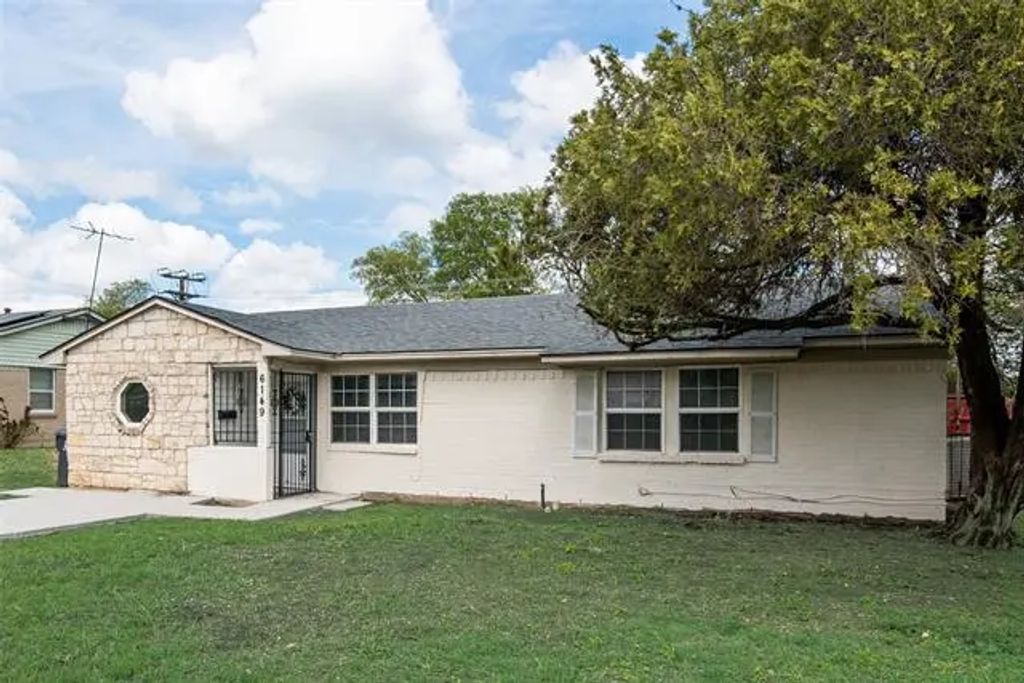 6149 Singing Hills Drive, Dallas