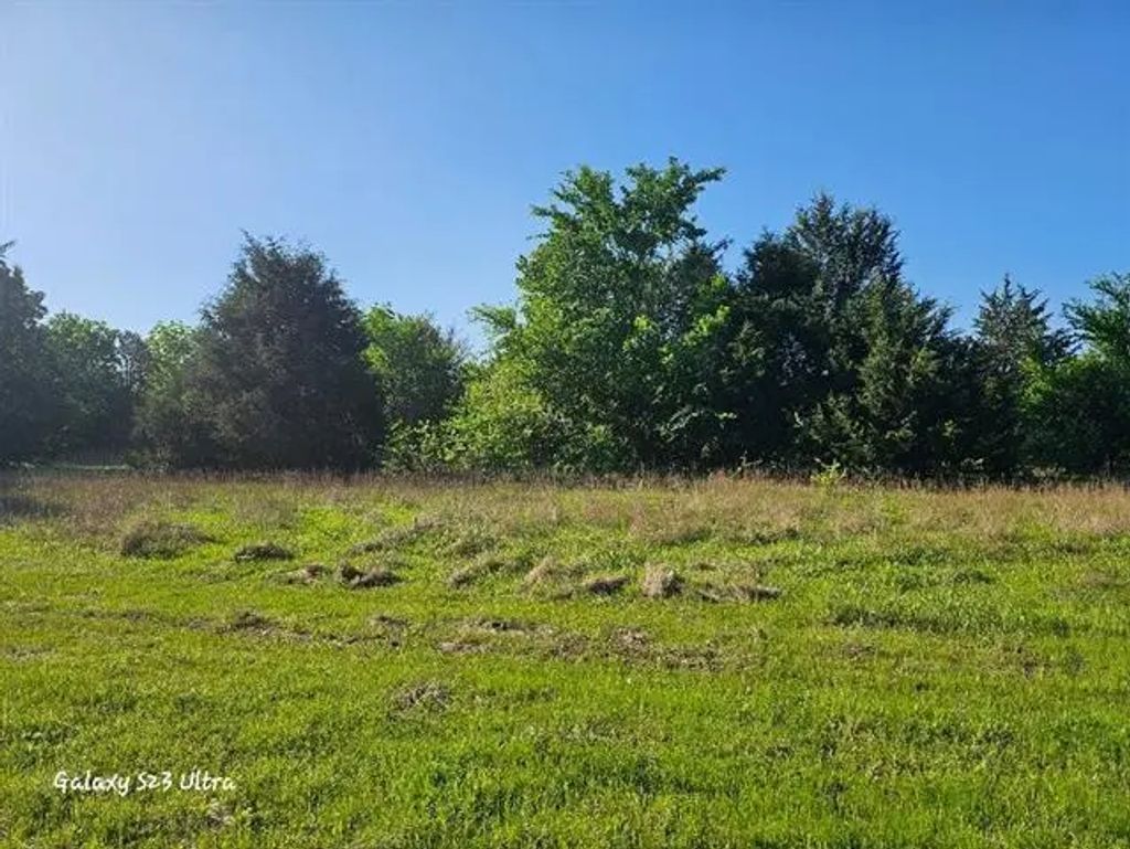 Private Road 6903, Eustace