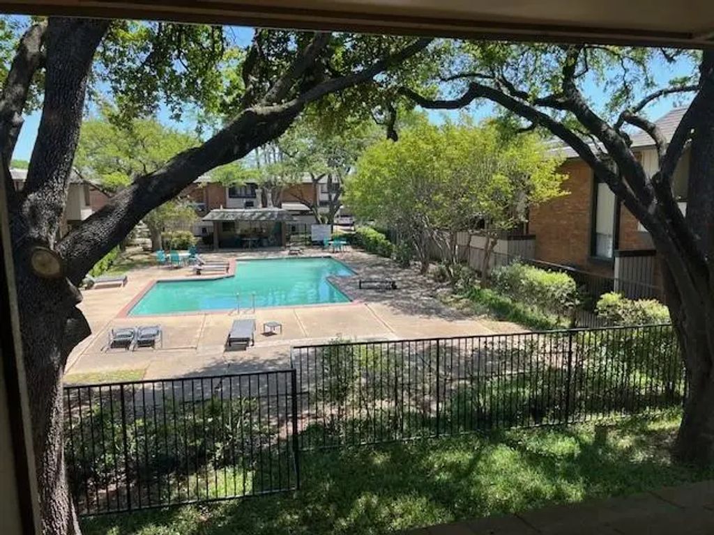2810 Lineville Drive 103h, Farmers Branch