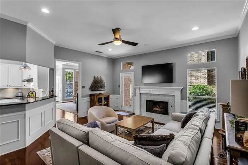 2613 Rockport Circle, Garland