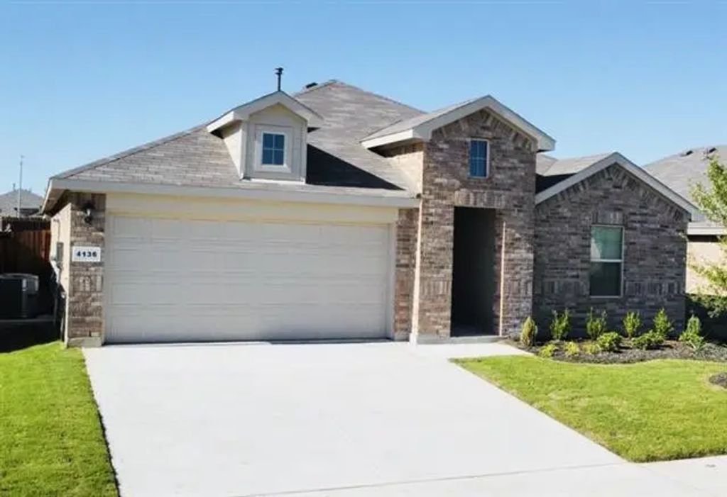 4136 Twisted Creek Drive, Fort Worth