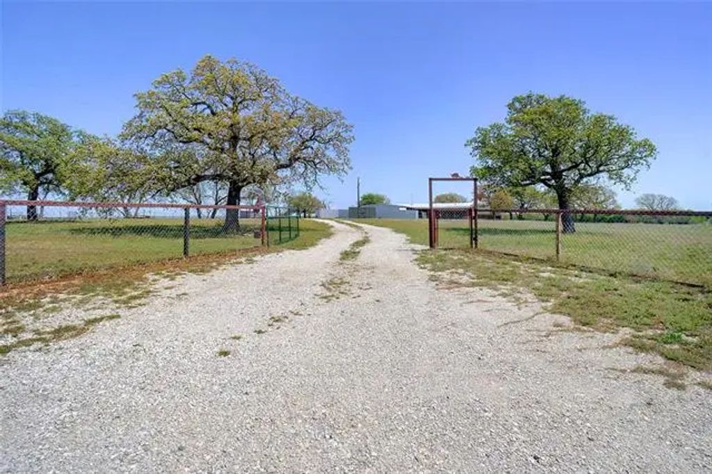 565 County Road 1346, Chico