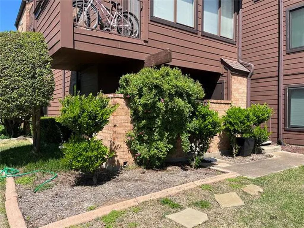 1704 Baird Farm Circle 4111, Arlington