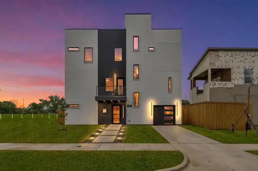 1926 Pueblo Street, Dallas