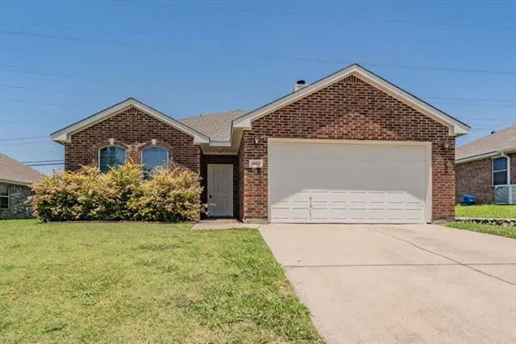 10412 Barber Lane, Benbrook