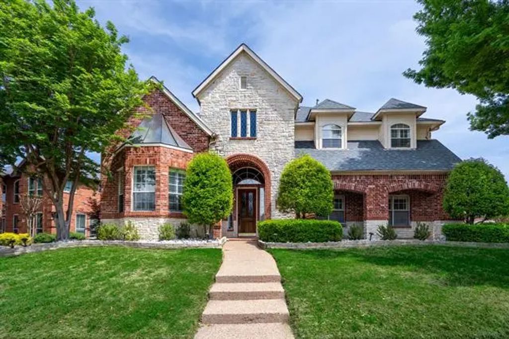 1609 Willow Lane, McKinney