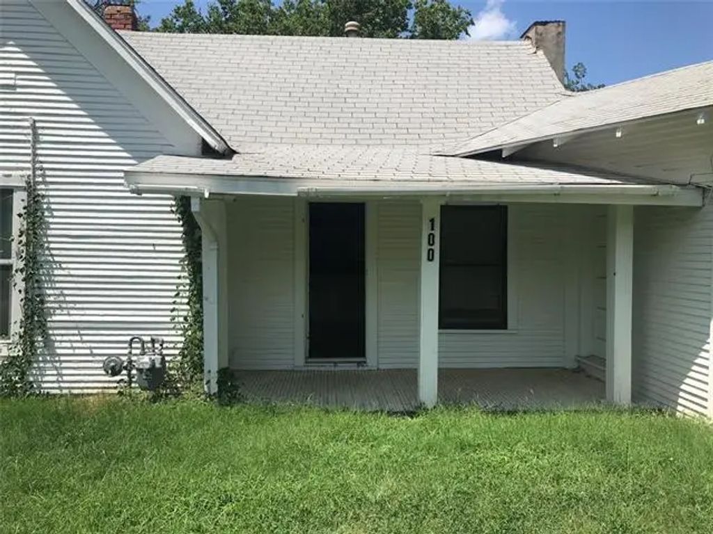 100 E Magnolia Street, Keene