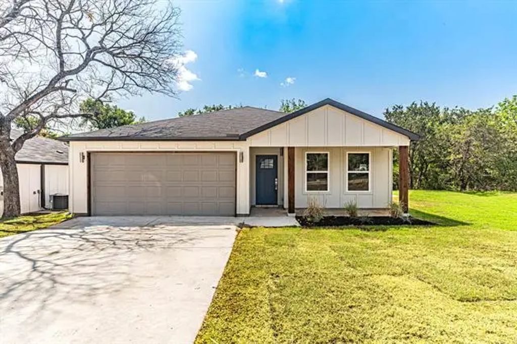 2709 Terrace Court, Granbury