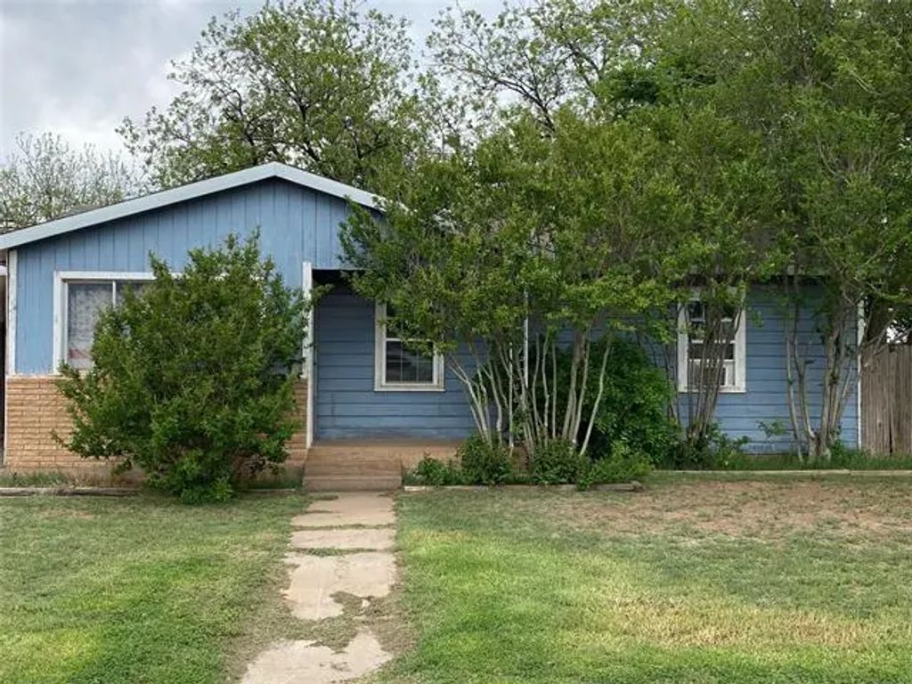 541 W Irving Street, Munday