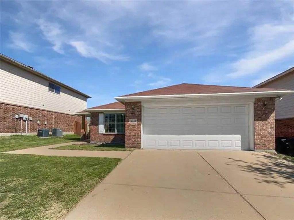 9940 Peregrine Trail, Fort Worth