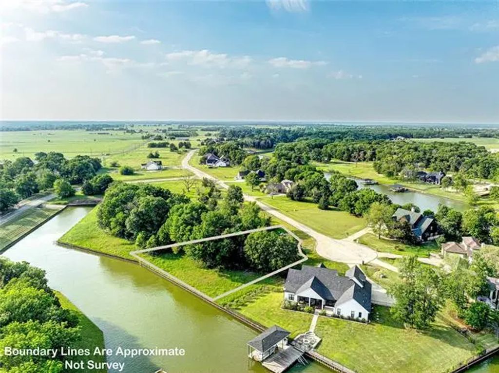 480 Canal Street, Corsicana