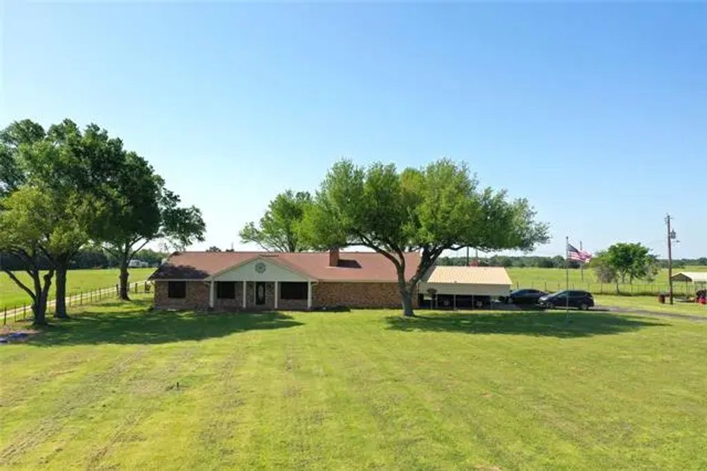 180 State Highway 179, Teague