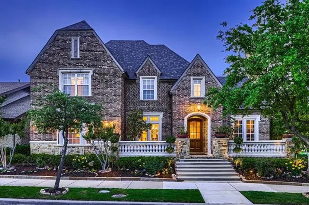 2313 Cardinal Boulevard, Carrollton
