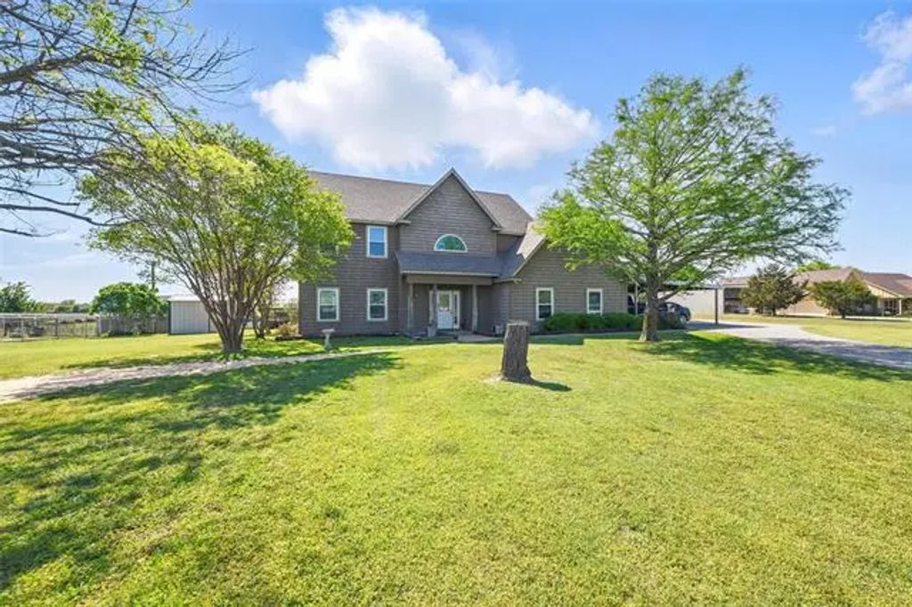 222 Fox Road, Weatherford