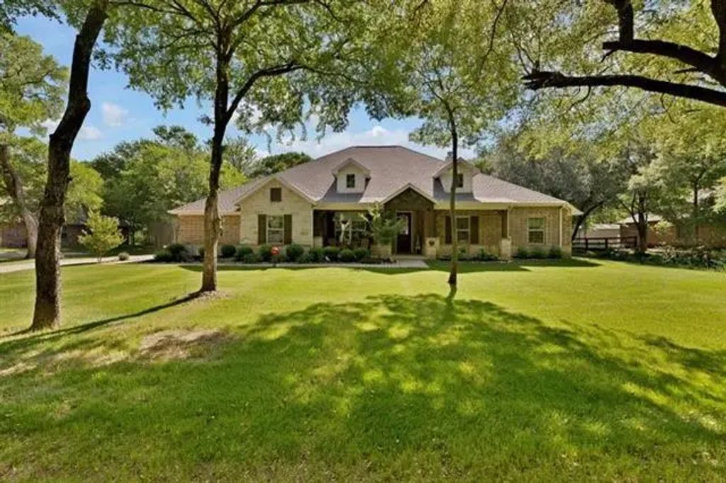 8450 Old Springtown Road, Springtown
