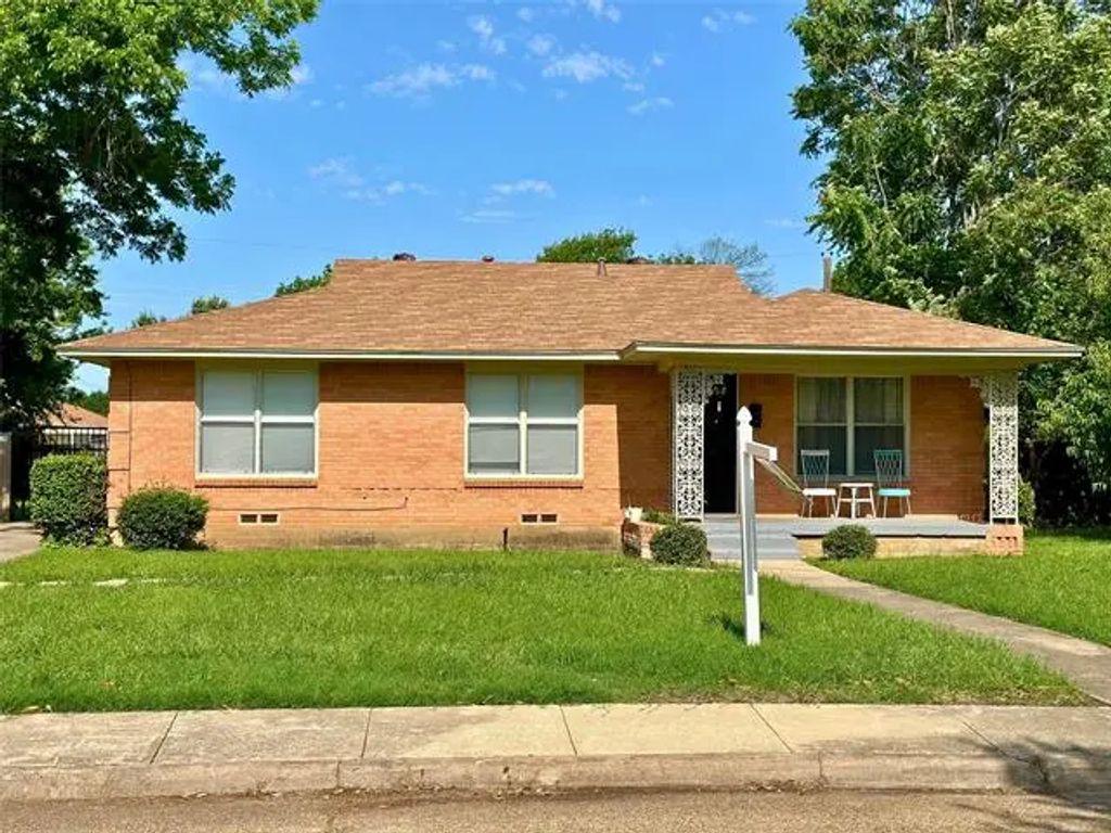 5003 Moss Point Road, Dallas