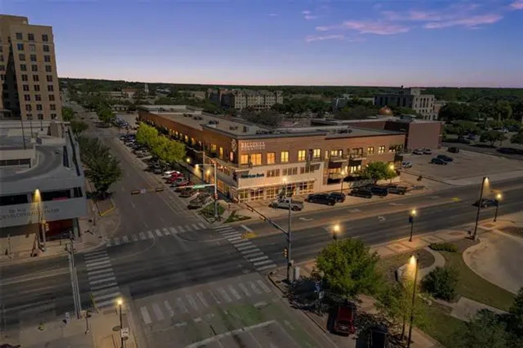 330 Austin Avenue 308, Waco
