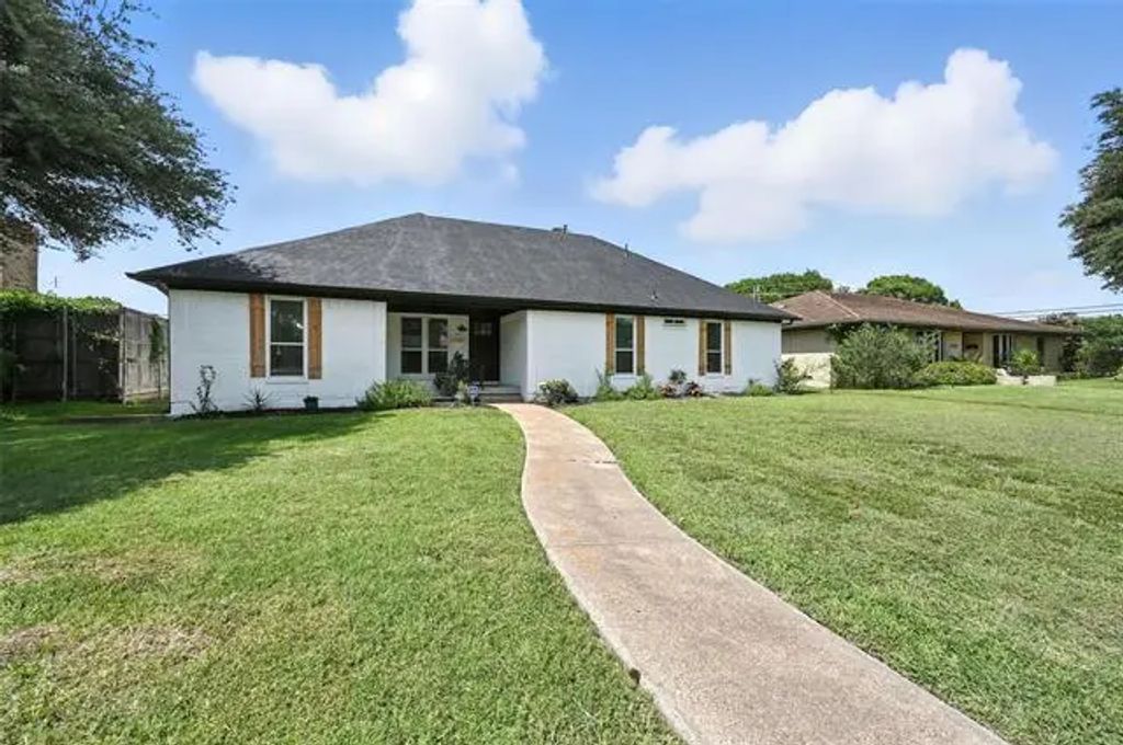 7021 Thornwood Drive, Dallas
