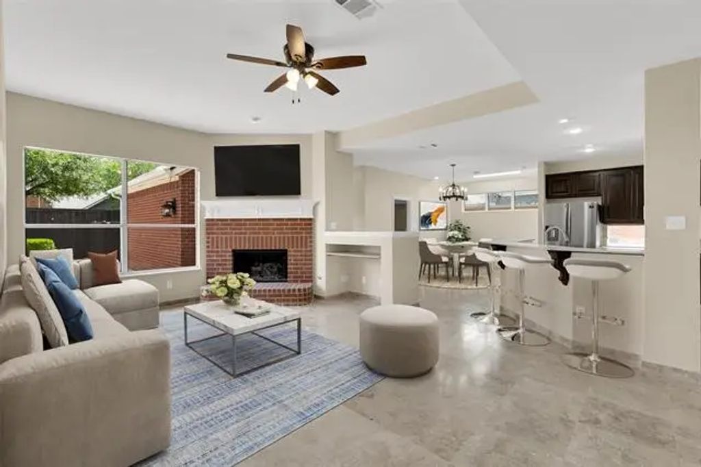 17812 Cypress Falls Drive, Dallas