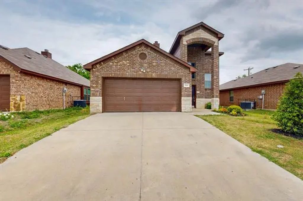 366 Rolling Meadow Drive, Wilmer