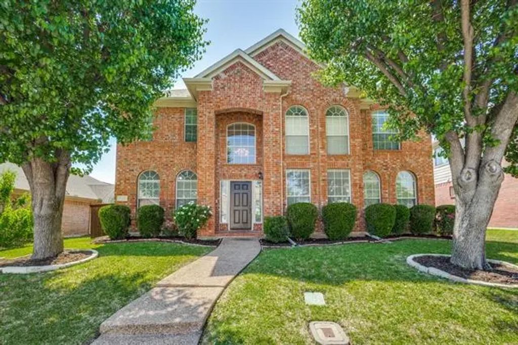 2828 Bluffview Drive, Lewisville