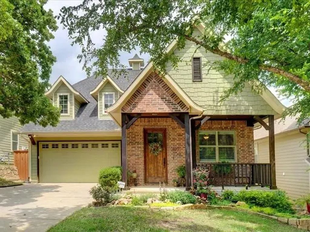 409 Dallas Street, Argyle