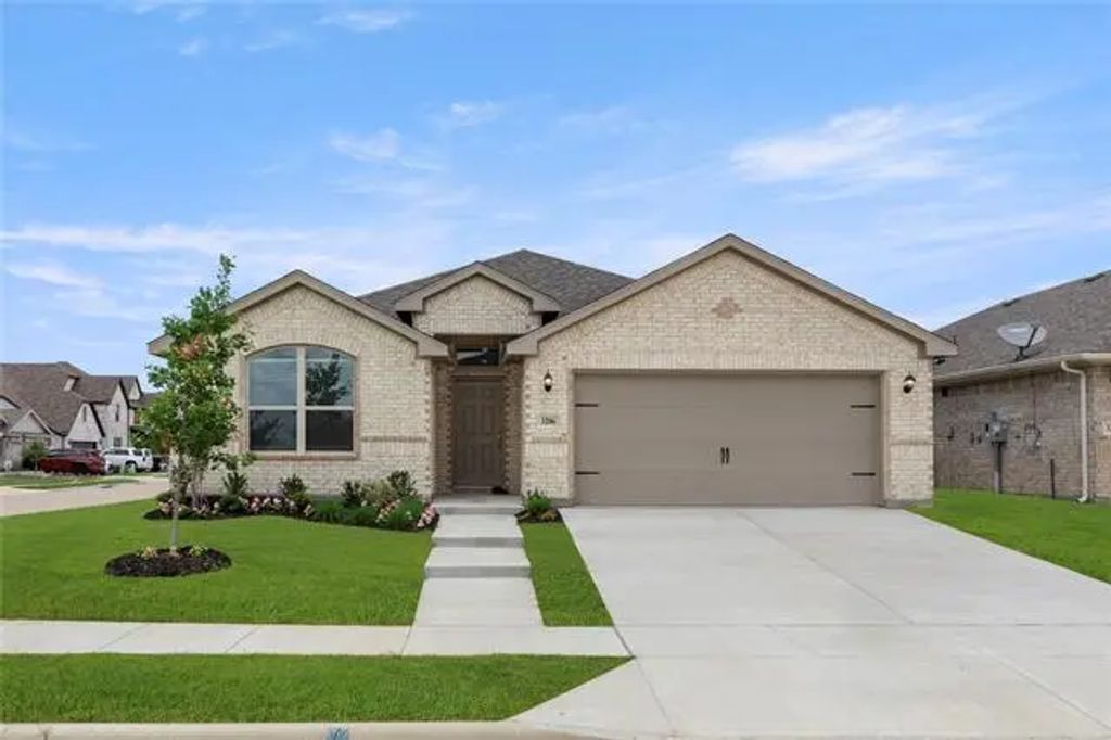 3206 Cumby, Royse City