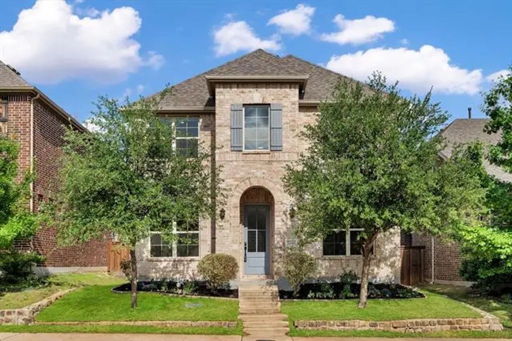 17546 Sequoia Drive, Dallas