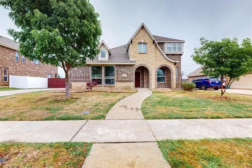 706 Green Leaf Drive, Midlothian