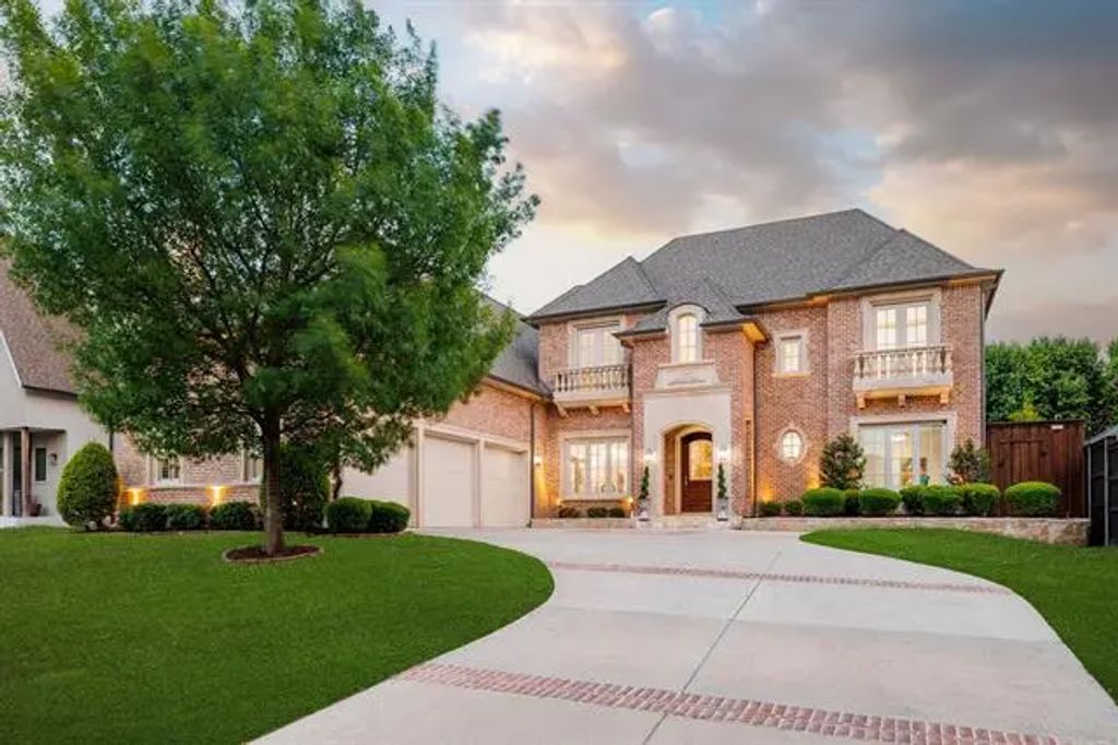 6822 Aberdeen Avenue, Dallas